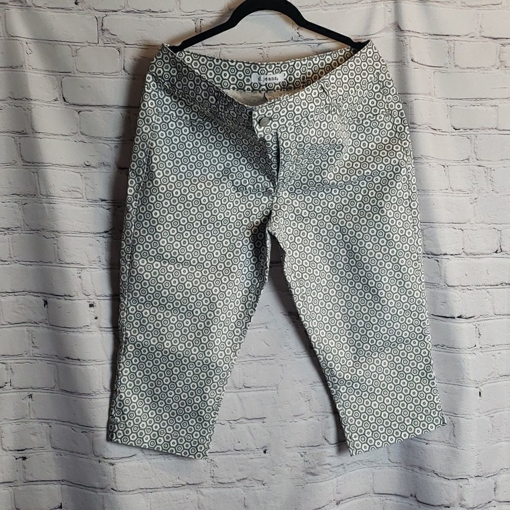 D. Jeans‎
